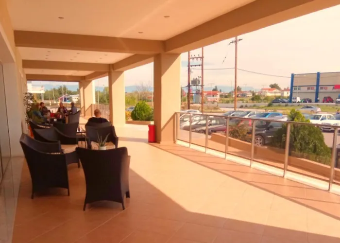 Victoria Hotel 3*